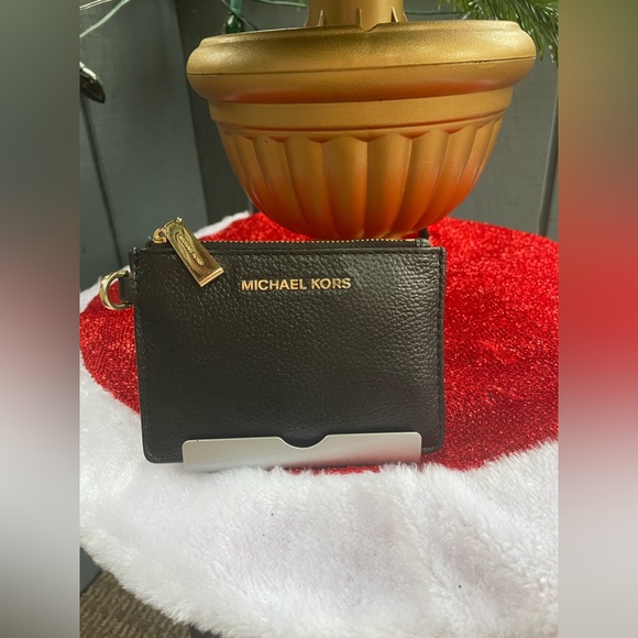 michael kors wallet!! - Picture 2 of 3